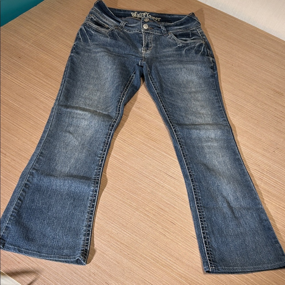 Wallflower Women's Dark Blue Flare Jeans Size 9 Juniors